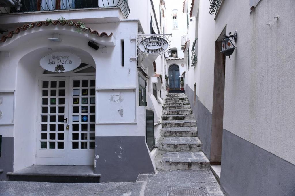 Casa Amalfi Centro Storico Apartment ภายนอก รูปภาพ
